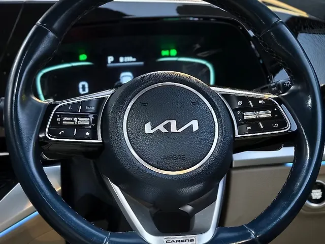 Used Kia Carens [2022-2023] Luxury Plus 1.4 Petrol DCT 6 STR in Mumbai
