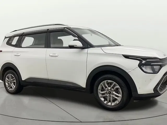 Used 2024 Kia Carens in Delhi