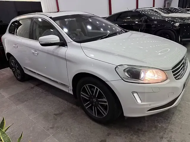 Used Volvo XC60 [2015-2017] Momentum in Hyderabad