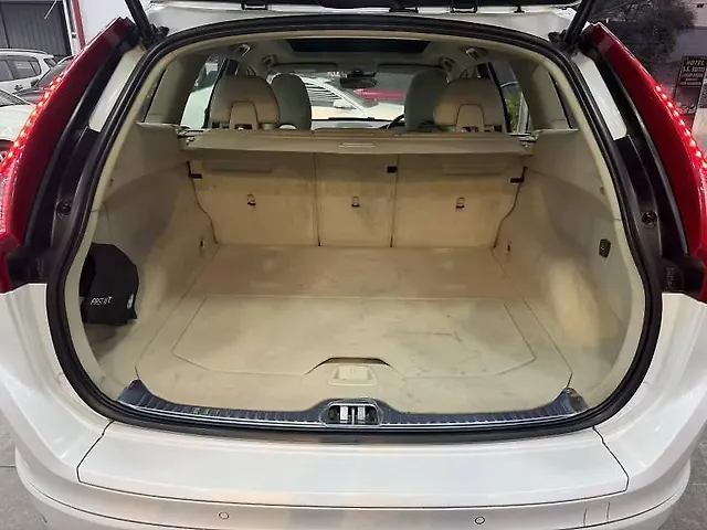 Used Volvo XC60 [2015-2017] Momentum in Hyderabad