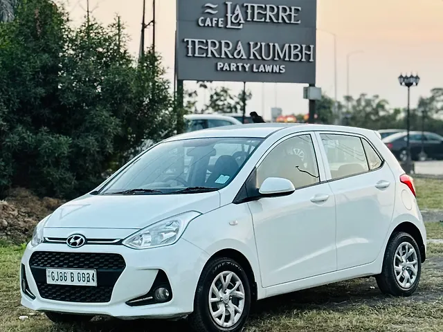 Used 2017 Hyundai Grand i10 in Surat