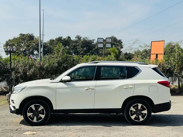 Used Mahindra Alturas G4 4WD AT in Surat