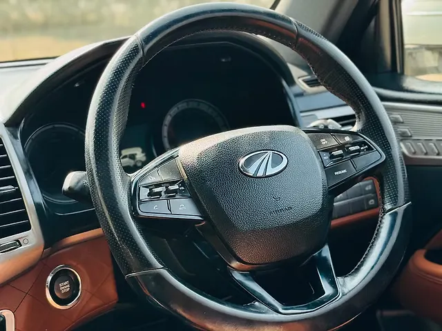 Used Mahindra Alturas G4 4WD AT in Surat