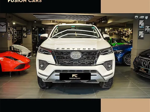 Used 2025 Toyota Fortuner in Delhi