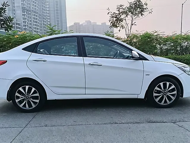 Used Hyundai Fluidic 4S [2015-2016] 1.6 VTVT S (O) AT in Mumbai