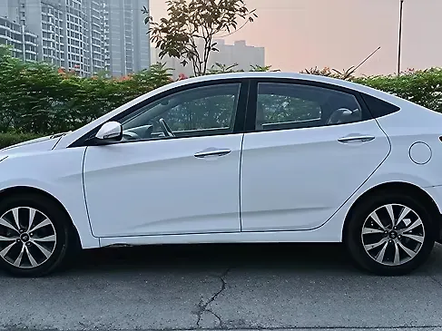 Used Hyundai Fluidic 4S [2015-2016] 1.6 VTVT S (O) AT in Mumbai