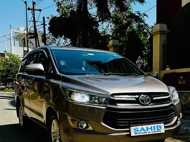 Used Toyota Innova Crysta [2016-2020] 2.4 GX 8 STR in Agra