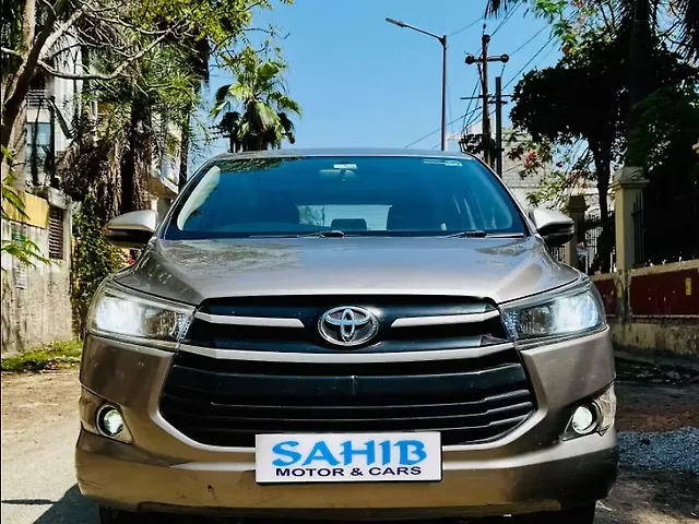 Used Toyota Innova Crysta [2016-2020] 2.4 GX 8 STR in Agra