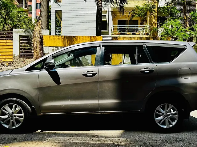 Used Toyota Innova Crysta [2016-2020] 2.4 GX 8 STR in Agra