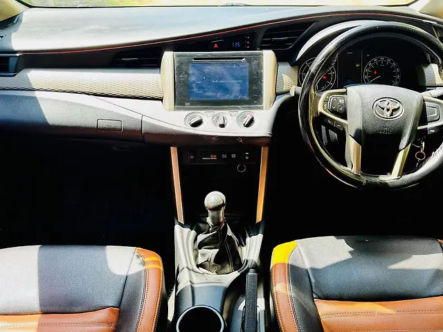 Used Toyota Innova Crysta [2016-2020] 2.4 GX 8 STR in Agra