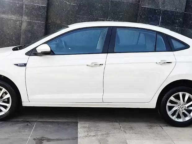 Used Skoda Slavia Ambition 1.5L TSI DSG in Delhi Used Skoda Slavia Ambition 1.5L TSI DSG in Delhi
