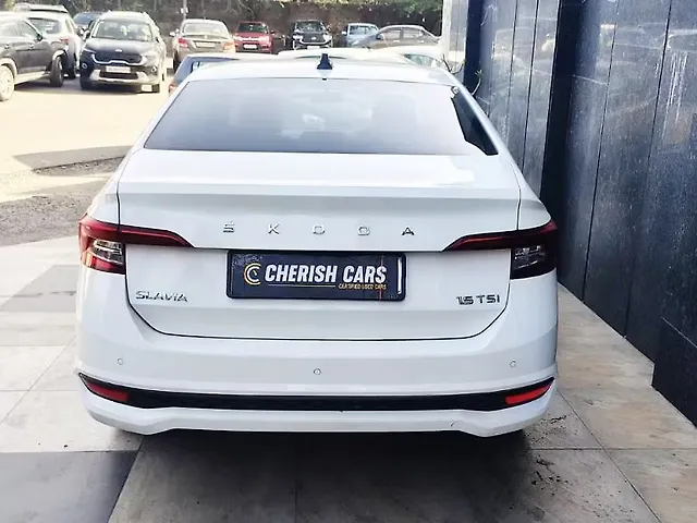 Used Skoda Slavia Ambition 1.5L TSI DSG in Delhi Used Skoda Slavia Ambition 1.5L TSI DSG in Delhi