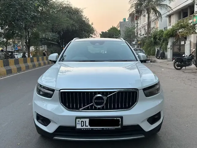 Used 2019 Volvo XC40 in Delhi