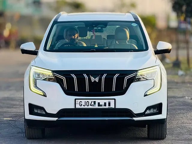 Used 2022 Mahindra XUV700 in Surat