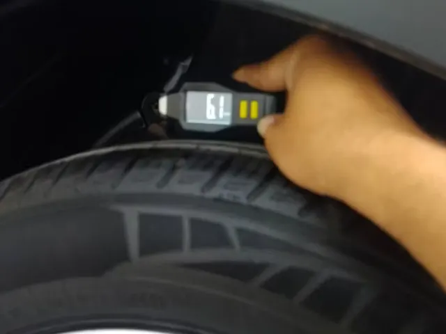 Used Kia Sonet [2022-2023] HTK Plus 1.2 in Ahmedabad