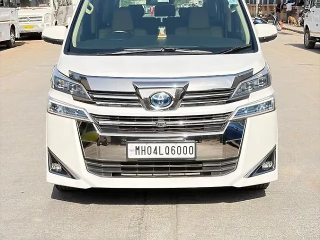 Used 2023 Toyota Vellfire in Mumbai Used 2023 Toyota Vellfire in Mumbai