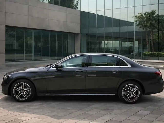 Mercedes Clase E negro para chófer privado Madrid Toledo