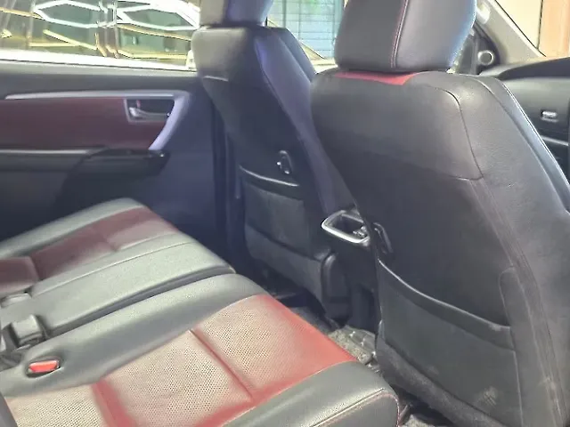 Used Toyota Fortuner Legender 4X2 2WD Diesel Turbo Automatic Dual Tone in Nagpur