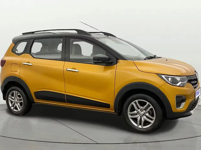 Used 2023 Renault Triber in Delhi