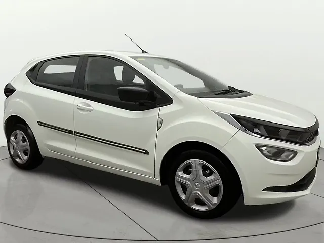 Used 2020 Tata Altroz in Delhi