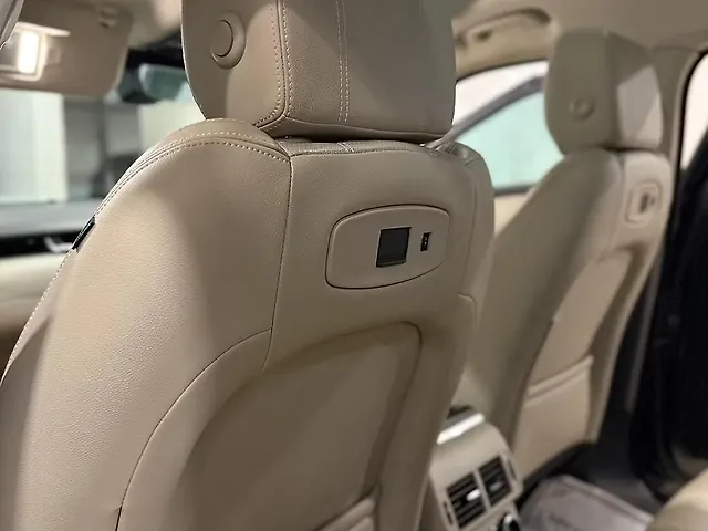 Used Land Rover Range Rover Velar [2017-2023] S R-Dynamic 2.0 Diesel in Mumbai