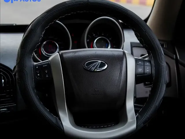 Used Mahindra XUV500 [2015-2018] W8 [2015-2017] in Lucknow