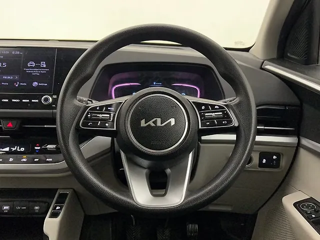 Used Kia Carens [2022-2023] Prestige Plus 1.4 Petrol MT 7 STR in Mumbai