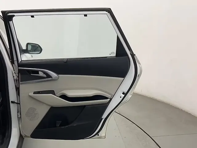 Used Kia Carens [2022-2023] Prestige Plus 1.4 Petrol MT 7 STR in Mumbai
