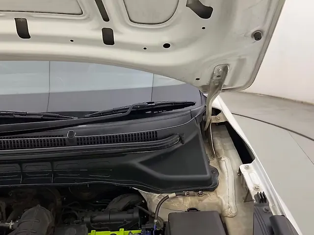 Used Kia Carens [2022-2023] Prestige Plus 1.4 Petrol MT 7 STR in Mumbai