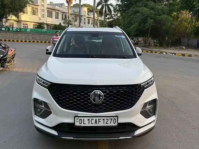 Used 2022 MG Hector Plus in Delhi