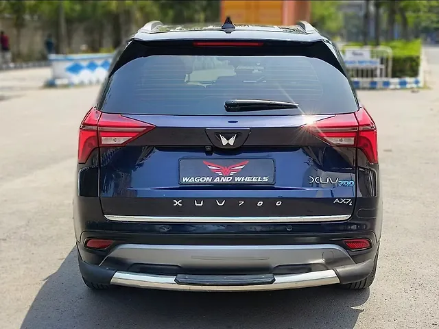 Used Mahindra Old Generation XUV700 AX 7 Diesel MT 7 STR [2023-2024] in Kolkata