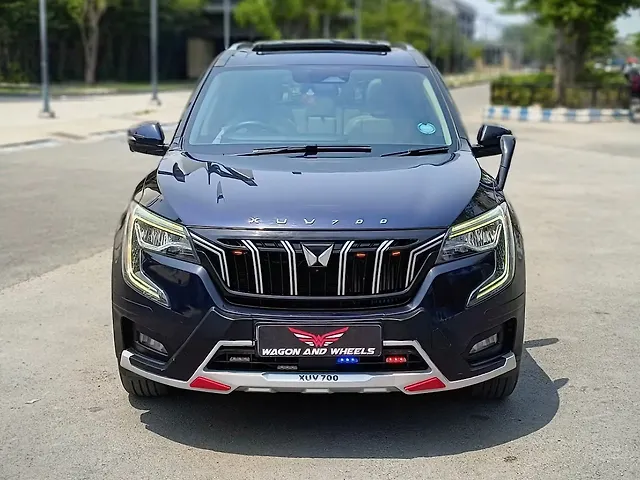Used Mahindra Old Generation XUV700 AX 7 Diesel MT 7 STR [2023-2024] in Kolkata