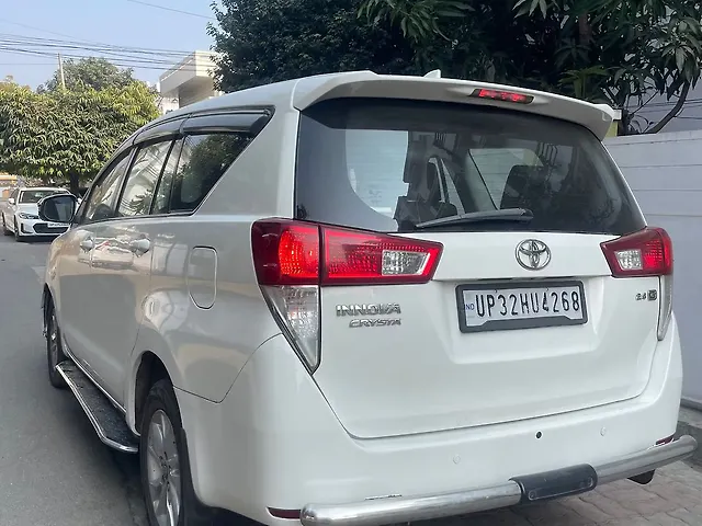 Used Toyota Innova Crysta [2016-2020] 2.4 G 7 STR [2016-2017] in Lucknow