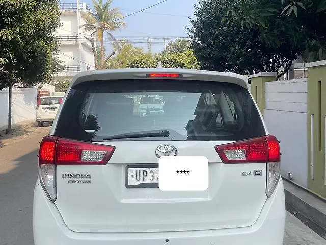 Used Toyota Innova Crysta [2016-2020] 2.4 G 7 STR [2016-2017] in Lucknow