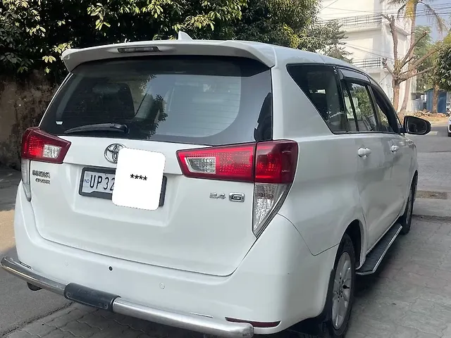 Used Toyota Innova Crysta [2016-2020] 2.4 G 7 STR [2016-2017] in Lucknow