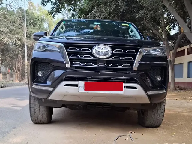 Used 2022 Toyota Fortuner in Lucknow