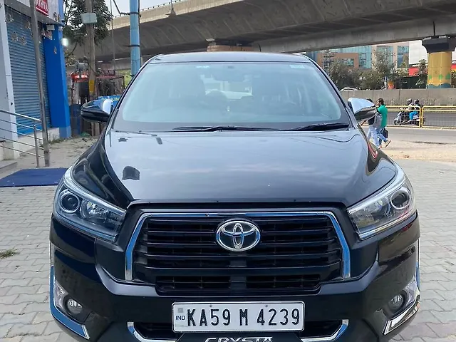 Used 2023 Toyota Innova Crysta in Bangalore