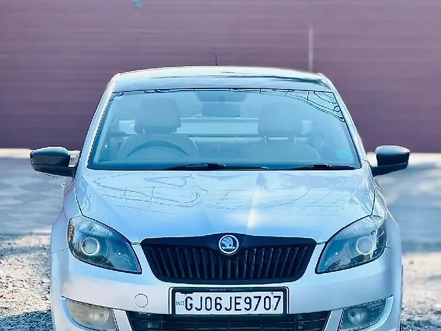 Used 2015 Skoda Rapid in Surat