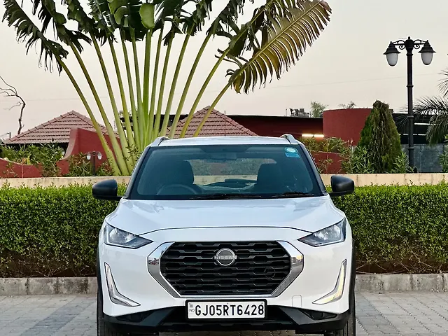 Used 2023 Nissan Magnite in Surat