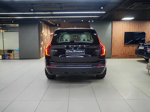 Used Volvo XC90 B5 Ultra in Kanpur
