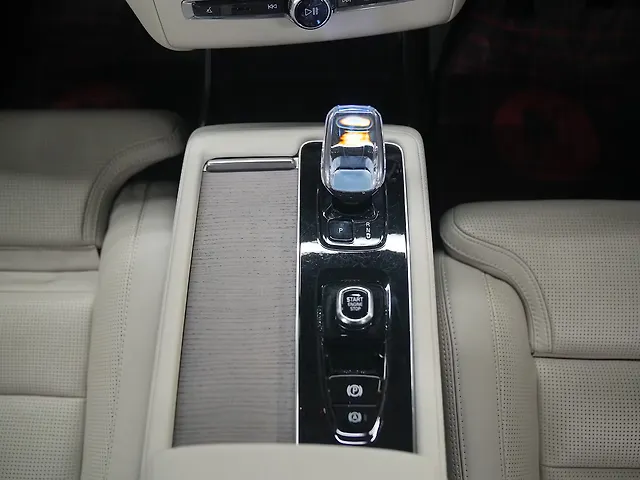 Used Volvo XC90 B5 Ultra in Kanpur