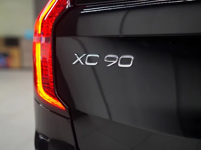 Used Volvo XC90 B5 Ultra in Kanpur