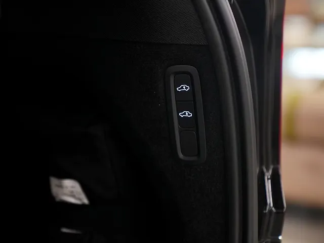 Used Volvo XC90 B5 Ultra in Kanpur
