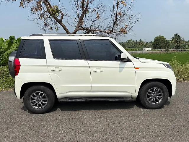 Used Mahindra TUV300 [2015-2019] T10 Dual Tone in Erode