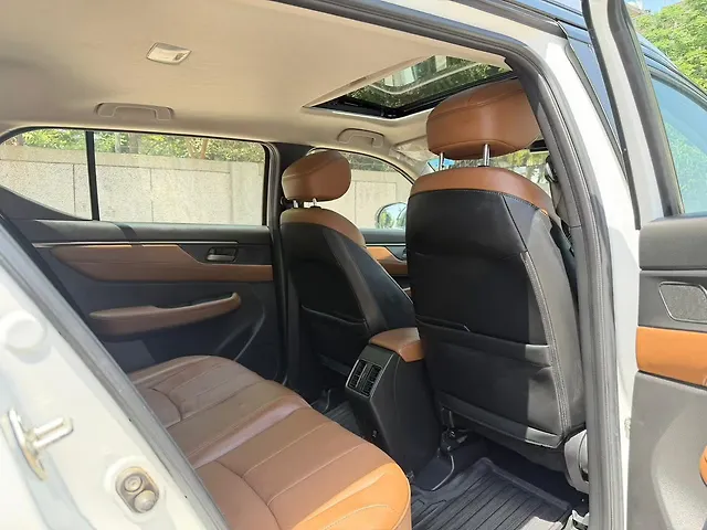 Used Honda Elevate ZX Petrol Automatic Dual Tone in Delhi