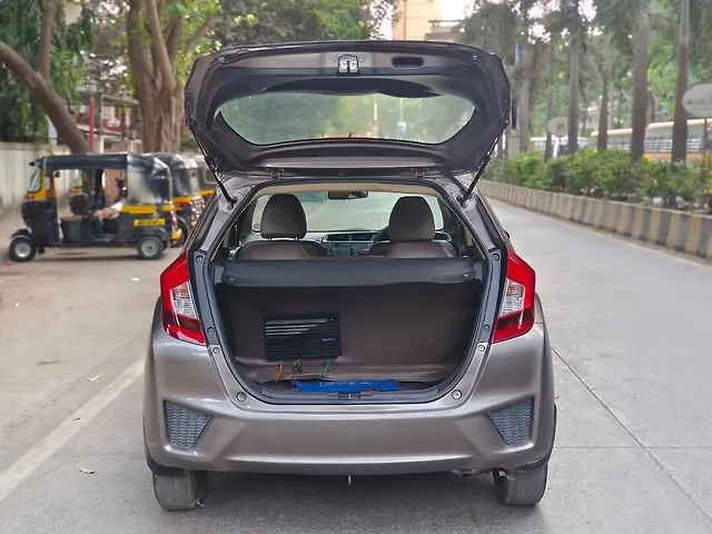 Used Honda Jazz [2015-2018] V Petrol in Mumbai