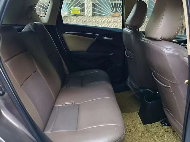 Used Honda Jazz [2015-2018] V Petrol in Mumbai