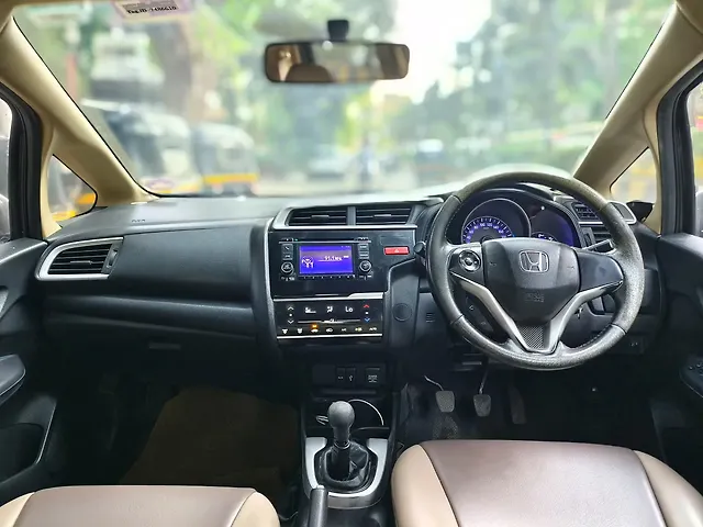 Used Honda Jazz [2015-2018] V Petrol in Mumbai