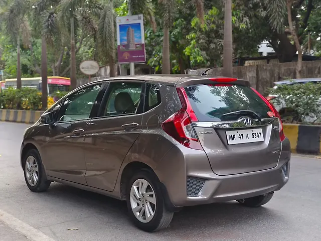 Used Honda Jazz [2015-2018] V Petrol in Mumbai
