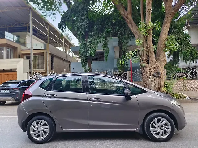 Used Honda Jazz [2015-2018] V Petrol in Mumbai